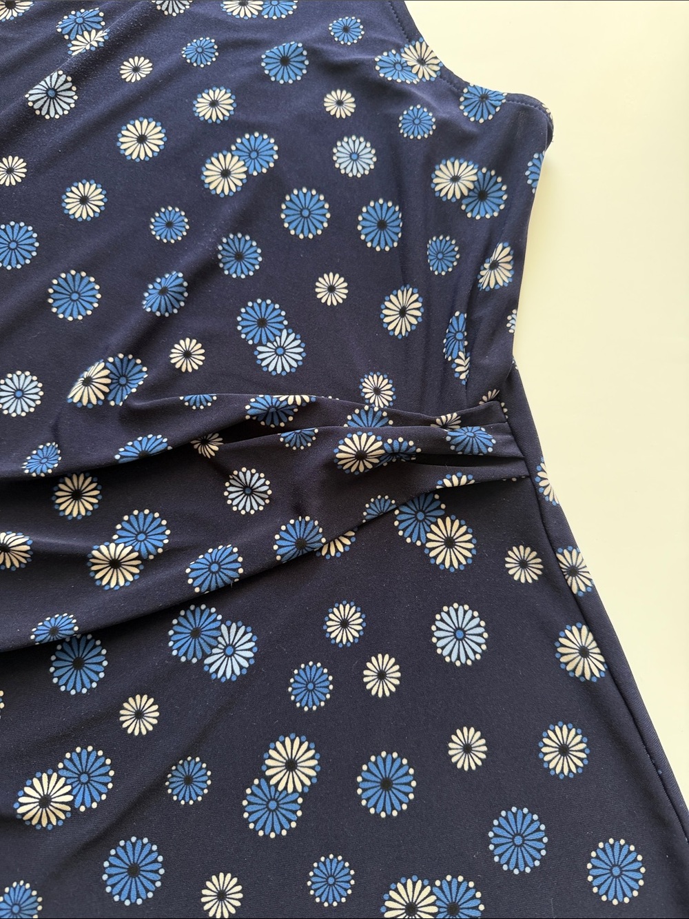 Sleeveless Navy Floral Print Top - Brand: ANNE KLEIN SZ L
